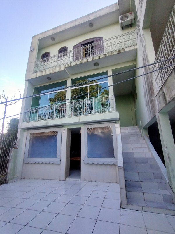Excelente casa à venda no centro de Igaratá - Igaratá - 