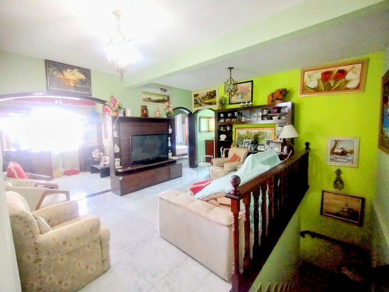 Excelente casa à venda no centro de Igaratá - Igaratá - 