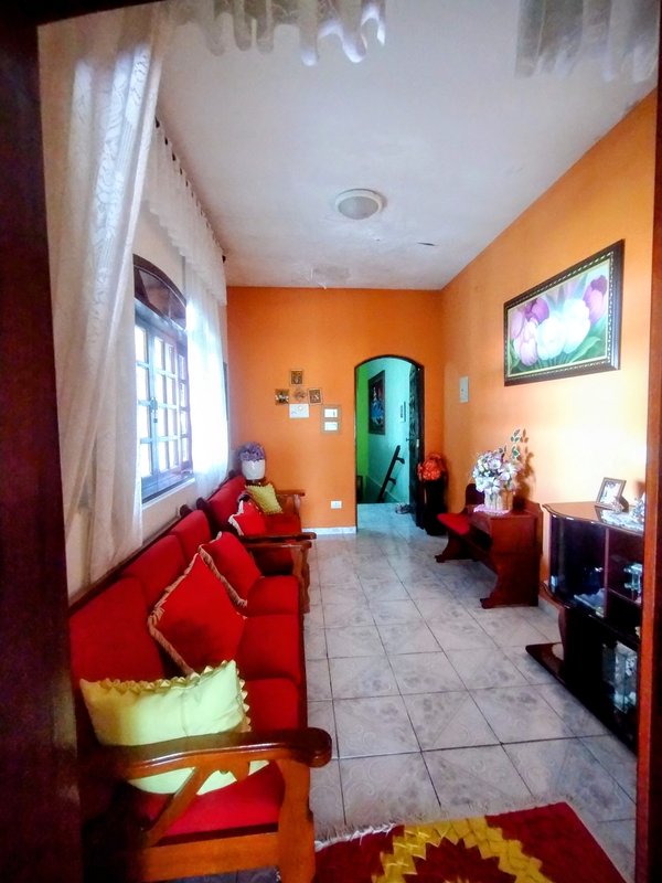 Excelente casa à venda no centro de Igaratá - Igaratá - 