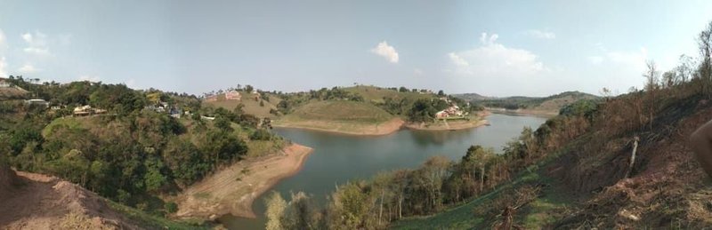 Terrenos pé na água à venda no Recanto das Águas - Igaratá - 