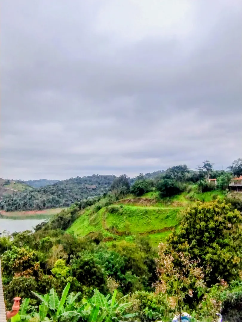 Terrenos p&eacute; na &aacute;gua &agrave; venda no Recanto das &Aacute;guas  Igaratá - 