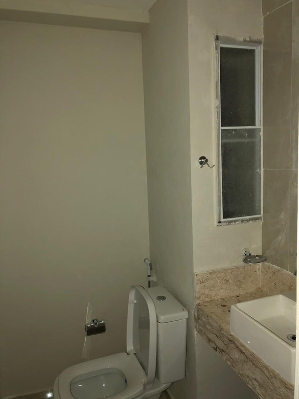 ALUGUE JÁ Sala com 37m2 no Quinto Andar do JEBC - SA490 - Sobral - 