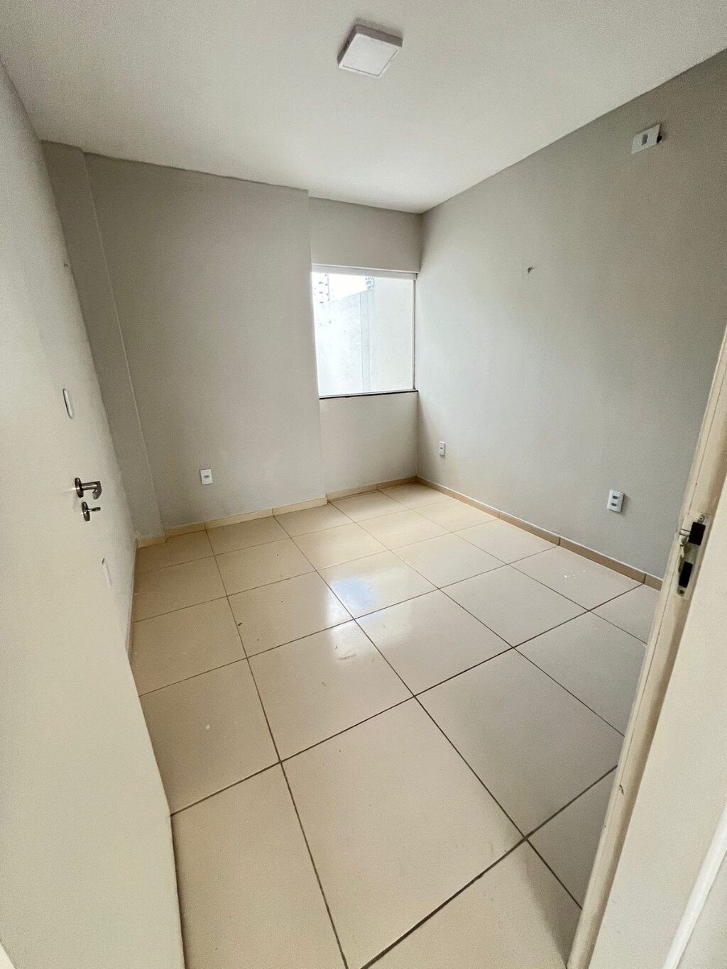 Apartamento para alugar com 2 quartos, 80m² - Foto 3