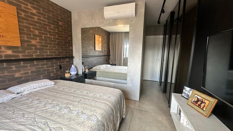 ALUGA-SE APARTAMENTO – MOBILIADO - PRONTO PARA MORAR - 93m2 Rua Henri Dunant São Paulo - 