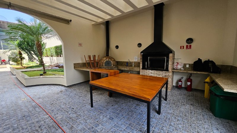 ALUGA-SE LINDO APARTAMENTO MOBILIADO 86M2 - ANDAR ALTO!! Rua Viaza São Paulo - 