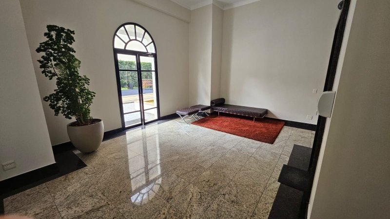 ALUGA-SE LINDO APARTAMENTO MOBILIADO 86M2 - ANDAR ALTO!! Rua Viaza São Paulo - 