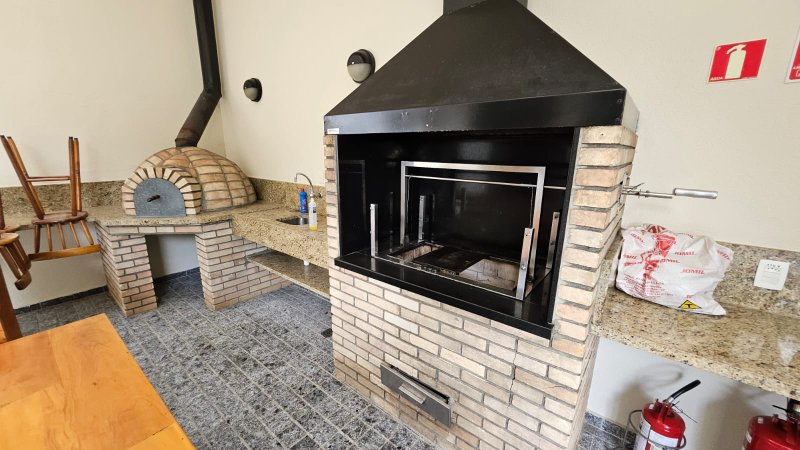 ALUGA-SE LINDO APARTAMENTO MOBILIADO 86M2 - ANDAR ALTO!! Rua Viaza São Paulo - 