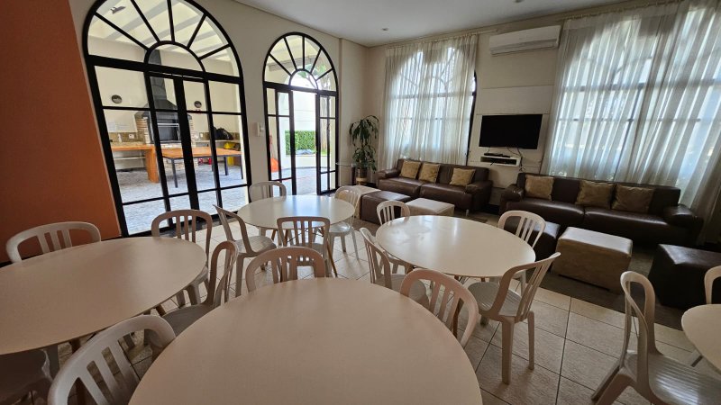 ALUGA-SE LINDO APARTAMENTO MOBILIADO 86M2 - ANDAR ALTO!! Rua Viaza São Paulo - 