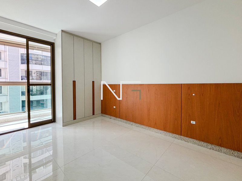 Localização Incomparável na Praia da Costa – 3 Quartos com 2 Suítes e Lazer Completo Rua Humberto Serrano Vila Velha - 