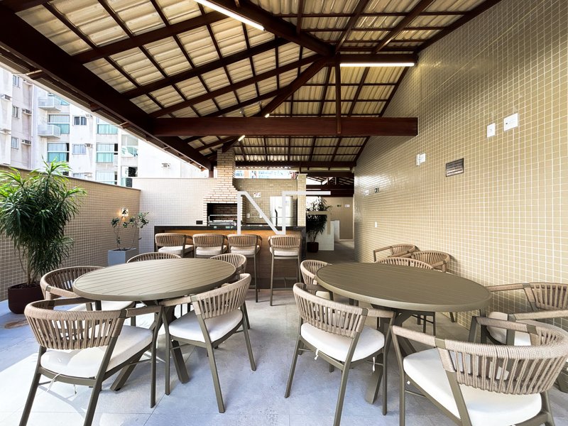 Localização Incomparável na Praia da Costa – 3 Quartos com 2 Suítes e Lazer Completo Rua Humberto Serrano Vila Velha - 