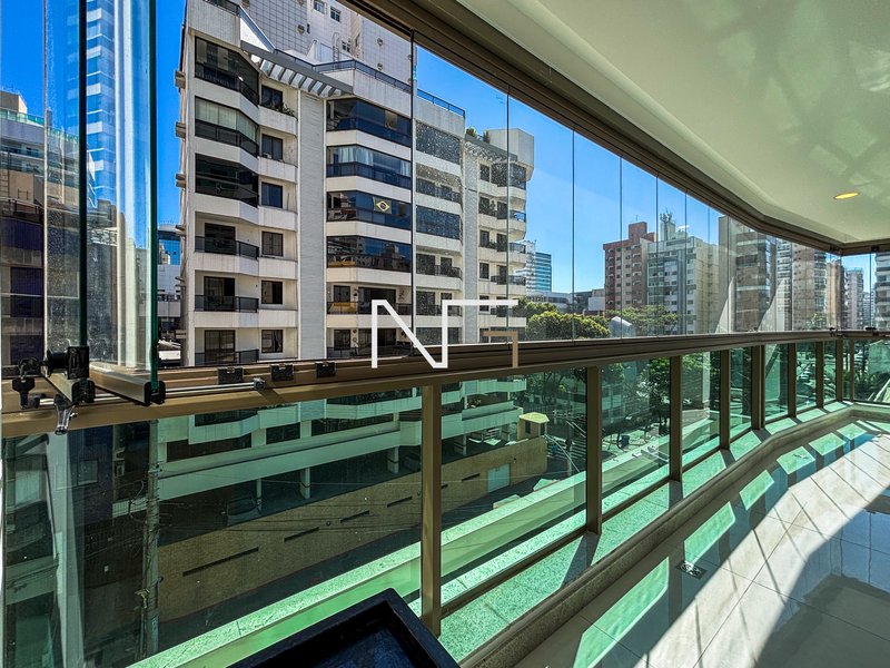 Localização Incomparável na Praia da Costa – 3 Quartos com 2 Suítes e Lazer Completo Rua Humberto Serrano Vila Velha - 