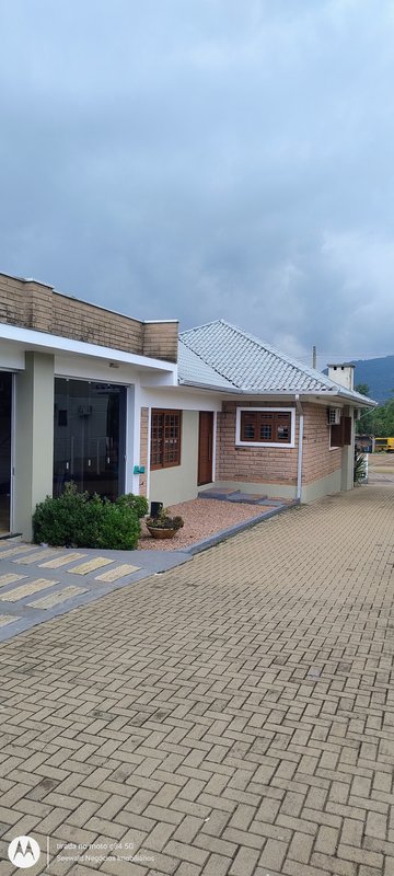 ✔️ Excelente casa no centro de Presidente Lucena - Presidente Lucena - 