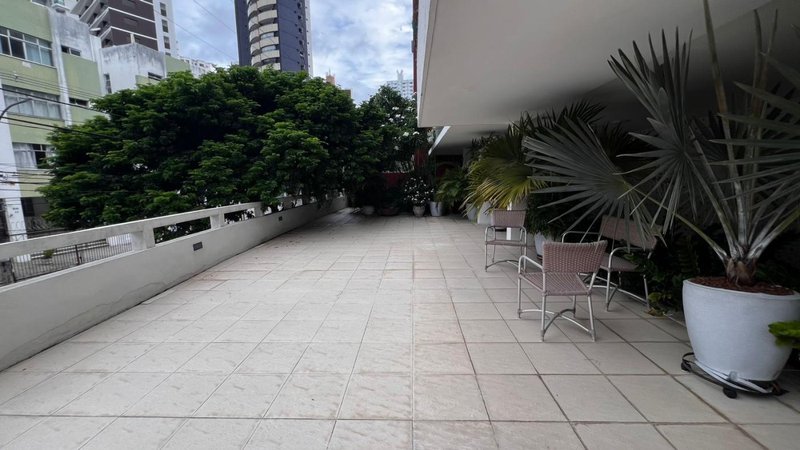 APARTAMENTO TIPO CASA 4 QUARTOS 2 SUÍTES VARANDA ÁREA EXTERNA PISCINA À VENDA NA BARRA! Rua Doutor João Pondé Salvador - 