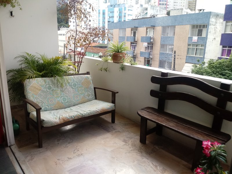 APARTAMENTO TIPO CASA 4 QUARTOS 2 SUÍTES VARANDA ÁREA EXTERNA PISCINA À VENDA NA BARRA! Rua Doutor João Pondé Salvador - 