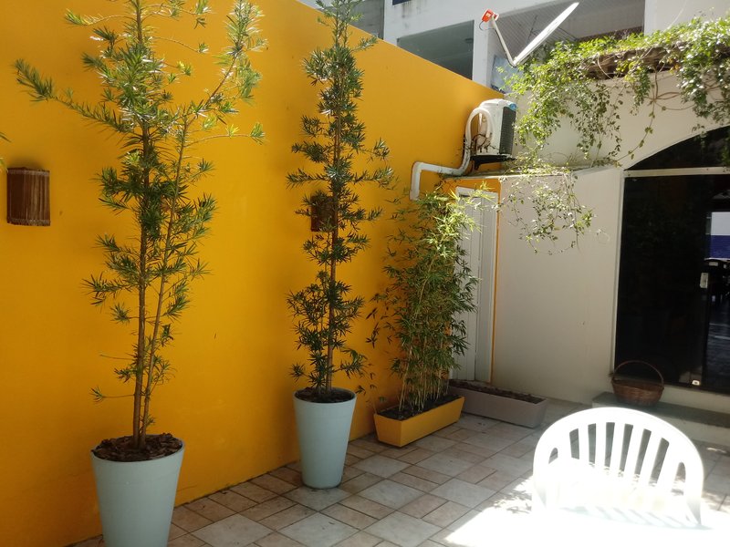 APARTAMENTO TIPO CASA 4 QUARTOS 2 SUÍTES VARANDA ÁREA EXTERNA PISCINA À VENDA NA BARRA! Rua Doutor João Pondé Salvador - 