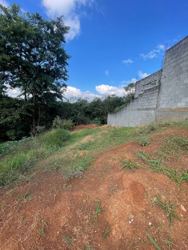 TERRENO NO PORTAL DAS ALAMEDAS - Franco da Rocha - 