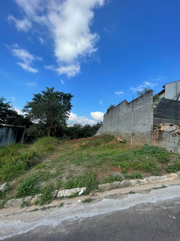 TERRENO NO PORTAL DAS ALAMEDAS - Franco da Rocha - 