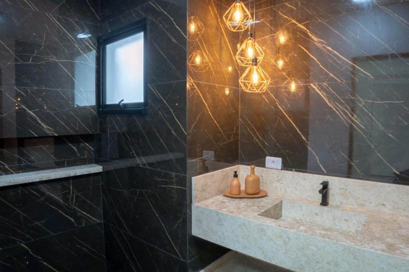 A casa perfeita para sua família está aqui, pronta para transformar seus dias! 🏡✨ - Caraguatatuba - 