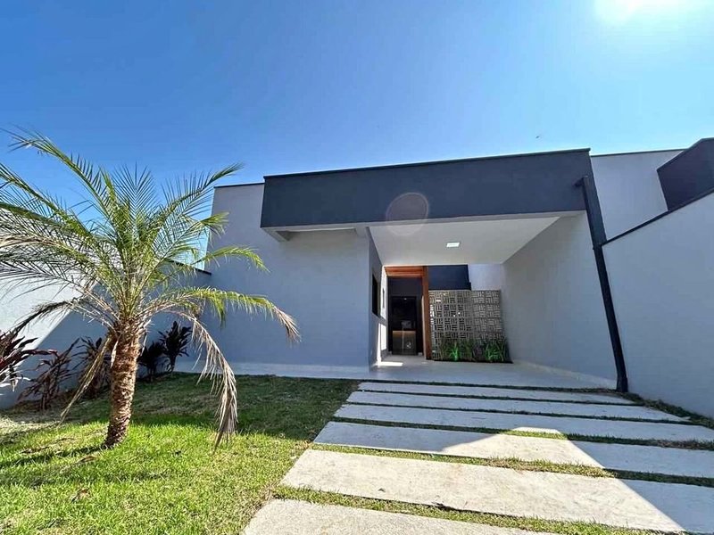 A casa perfeita para sua família está aqui, pronta para transformar seus dias! 🏡✨ - Caraguatatuba - 