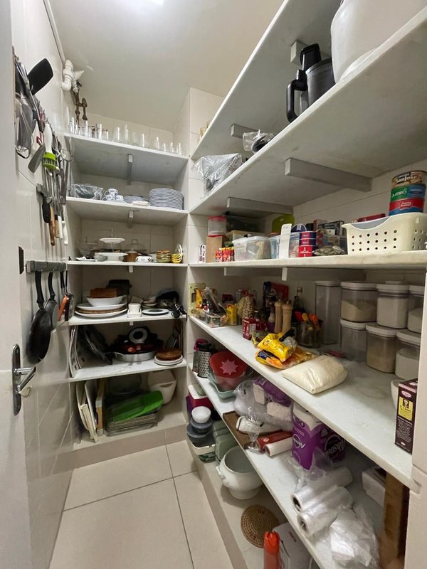 APARTAMENTO AMPLO 4 QUARTOS 2 SUÍTES VARANDA REFORMADO 3 GARAGENS À VENDA NO CAMPO GRANDE! Largo do Campo Grande Salvador - 