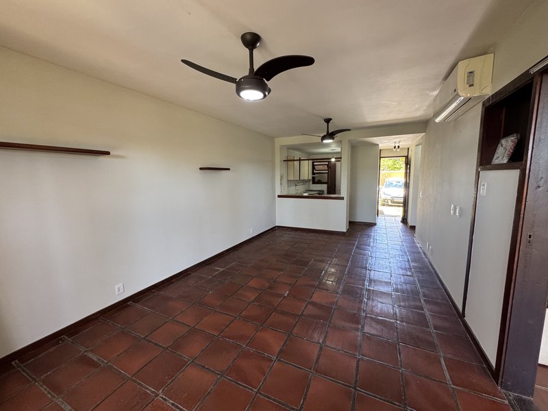 Casa de Condomínio à Venda em Armação dos Búzios – R$ 910.000 - Armação dos Búzios - 