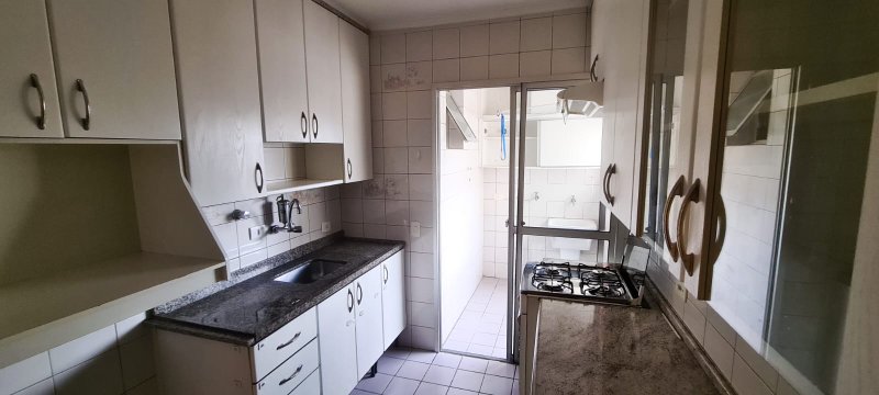 Apartamento para alugar com 75m², 3 quartos e 2 vagas Rua Abagiba São Paulo - 