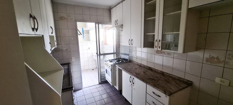 Apartamento para alugar com 75m², 3 quartos e 2 vagas Rua Abagiba São Paulo - 