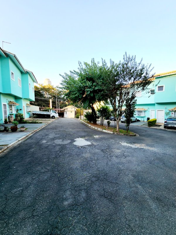 Casa com 3 quartos à venda Rua Marte Barueri - 