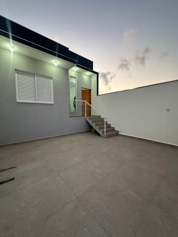 BELA CASA NO JARDIM EUROPA - Caieiras - 