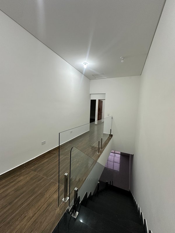 BELA CASA NO JARDIM EUROPA - Caieiras - 