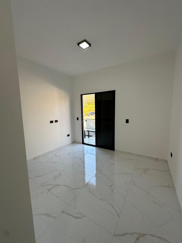 BELISSIMA CASA NO JARDIM EUROPA - Caieiras - 