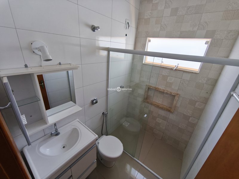 Casa com 3 dormitórios e quintal grande no Jardim Presidencial - Avaré - 