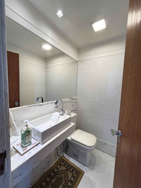 APARTAMENTO VISTA MAR 4 QUARTOS 2 SUÍTES LAVABO 4 GARAGENS À VENDA NO CORREDOR DA VITÓRIA! Corredor da Vitória Salvador - 