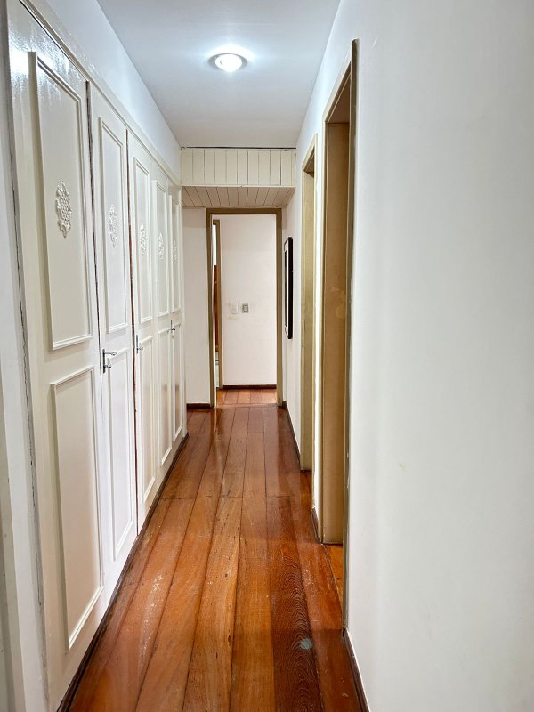 APARTAMENTO VISTA MAR 4 QUARTOS 2 SUÍTES LAVABO 4 GARAGENS À VENDA NO CORREDOR DA VITÓRIA! Corredor da Vitória Salvador - 