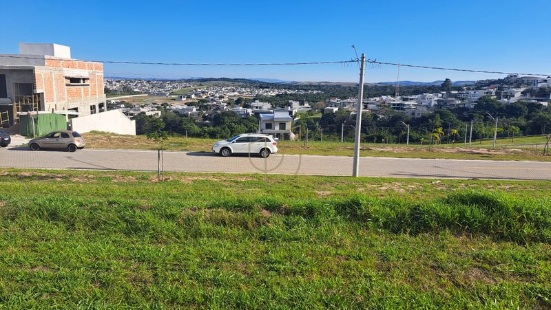 Terreno de 330 m² no Condomínio Terras Alpha Rua Maria Rita de Barros Balduíno São José dos Campos - 