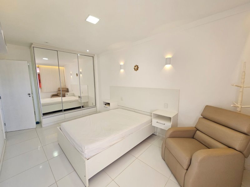 APARTAMENTO NASCENTE TOTAL 3 QUARTOS 2 SUÍTES VARANDA LAVABO 2 GARAGENS À VENDA NA GRAÇA! Avenida Princesa Leopoldina Salvador - 