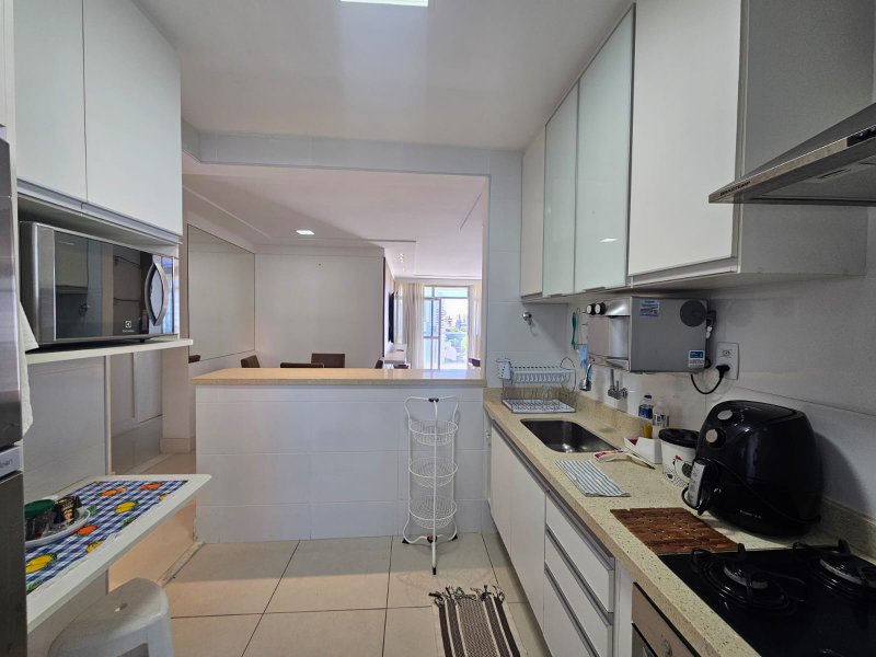 APARTAMENTO NASCENTE TOTAL 3 QUARTOS 2 SUÍTES VARANDA LAVABO 2 GARAGENS À VENDA NA GRAÇA! Avenida Princesa Leopoldina Salvador - 