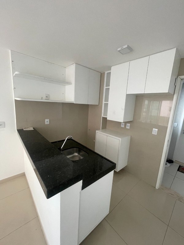 Alugue Já Apartamento com 01 quarto e varanda e condomínio completo com cinema, sauna, aca Avenida Monsenhor José Aloísio Pinto Sobral - 