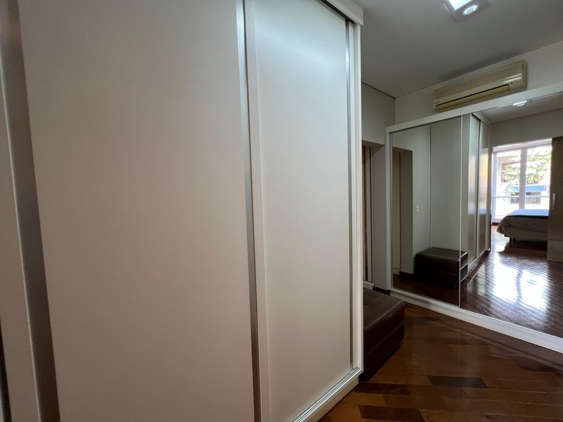 Casa à Venda Condomínio Guapore 1 Avenida Heráclito Fontoura Sobral Pinto Ribeirão Preto - 