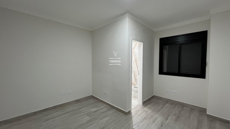 Sobrado 3 suítes + 2 vagas de garagem - São Paulo - 