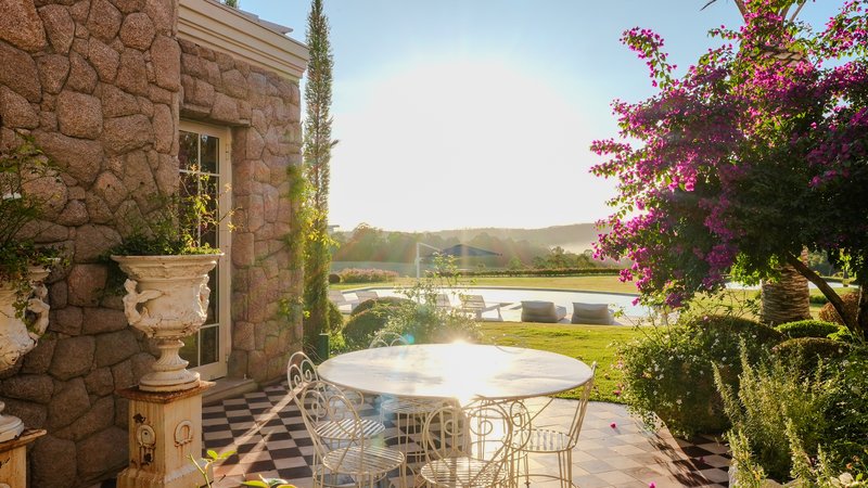 VILLA ALMARIAS — EXCLUSIVIDADE, REQUINTE E NATUREZA EM PERFEITA HARMONIA Estrada Municipal Natal Lorencini Jarinu - 