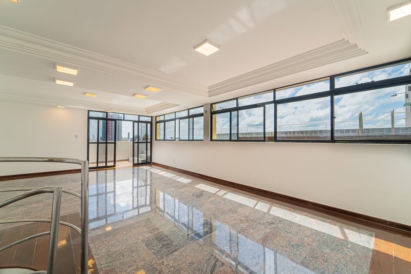 Cobertura duplex em João Pessoa 404m² 4 suítes 3 vagas Rua Eutiquiano Barreto João Pessoa - 