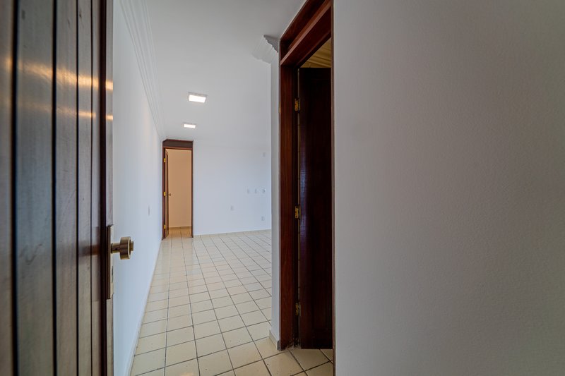 Cobertura duplex em João Pessoa 404m² 4 suítes 3 vagas Rua Eutiquiano Barreto João Pessoa - 