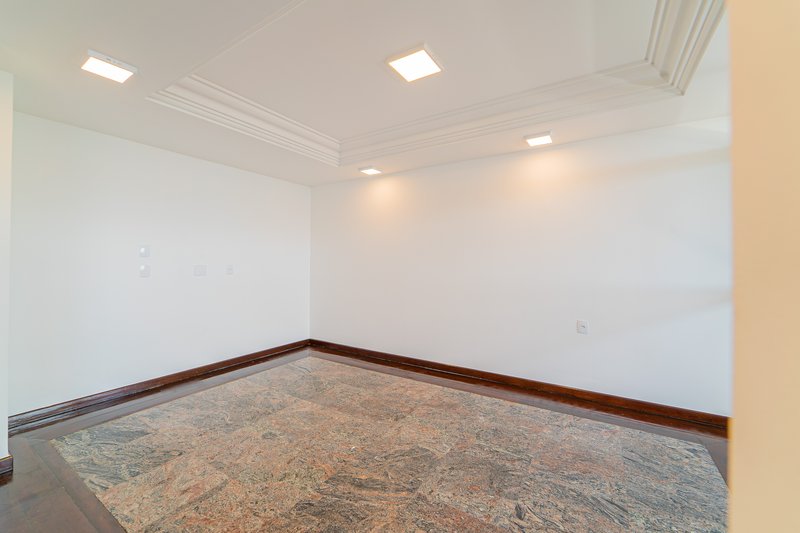 Cobertura duplex em João Pessoa 404m² 4 suítes 3 vagas Rua Eutiquiano Barreto João Pessoa - 
