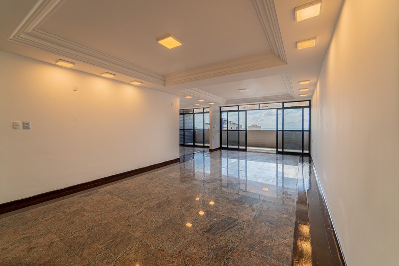 Cobertura duplex em João Pessoa 404m² 4 suítes 3 vagas Rua Eutiquiano Barreto João Pessoa - 