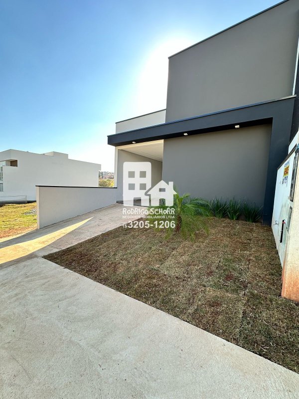 🏡 Casa Maravilhosa com 3 quartos e piscina à venda no Condomínio Ypês 2!  Tatuí - 
