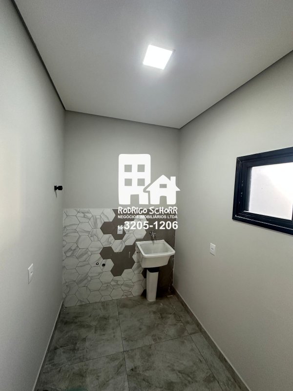 🏡 Casa Maravilhosa com 3 quartos e piscina à venda no Condomínio Ypês 2! - Tatuí - 