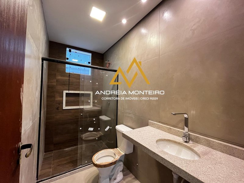 Casa com 3 Quartos, sendo 1 suíte, Área Gourmet à venda, 116 m² por R$ 595.000 Rua João da Cunha abreu Maricá - 