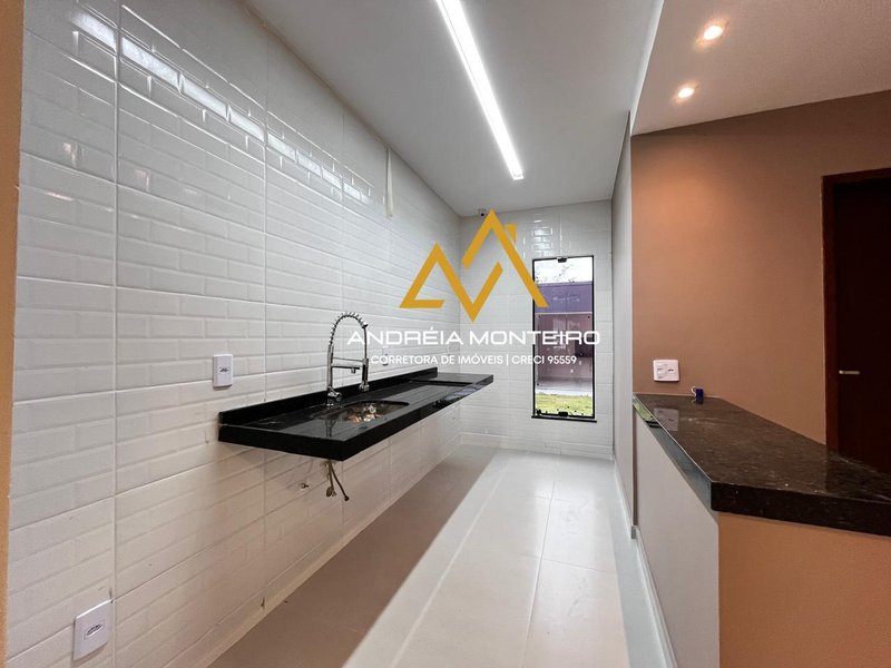 Casa com 3 Quartos, sendo 1 suíte, Área Gourmet à venda, 116 m² por R$ 595.000 Rua João da Cunha abreu Maricá - 