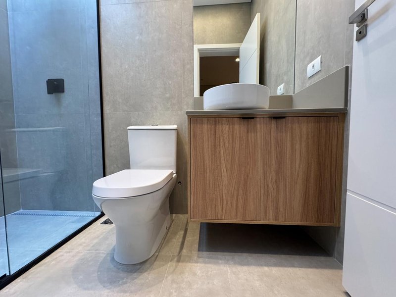 Casa Contemporânea à Venda no Swiss Park com 4 Suítes, Piscina e Acabamento Premium Rodovia Anhangüera Campinas - 